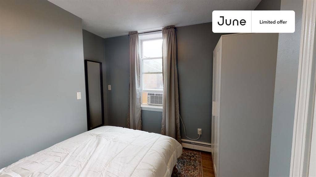 3 BR in Boston