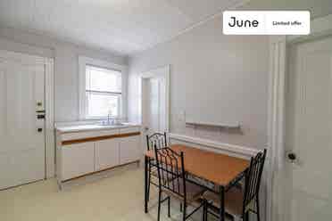 4 BR in Boston