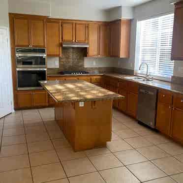 Room for rent Hemet CA. Willowalk