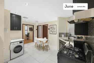 4 BR in New York City