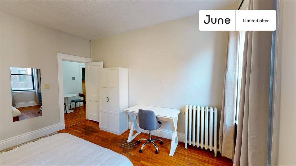 1 BR in Boston