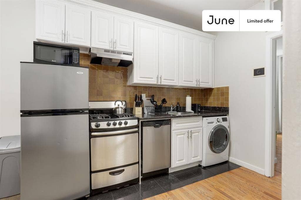 3 BR in New York City