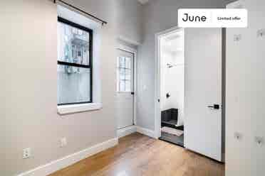 6 BR in New York City