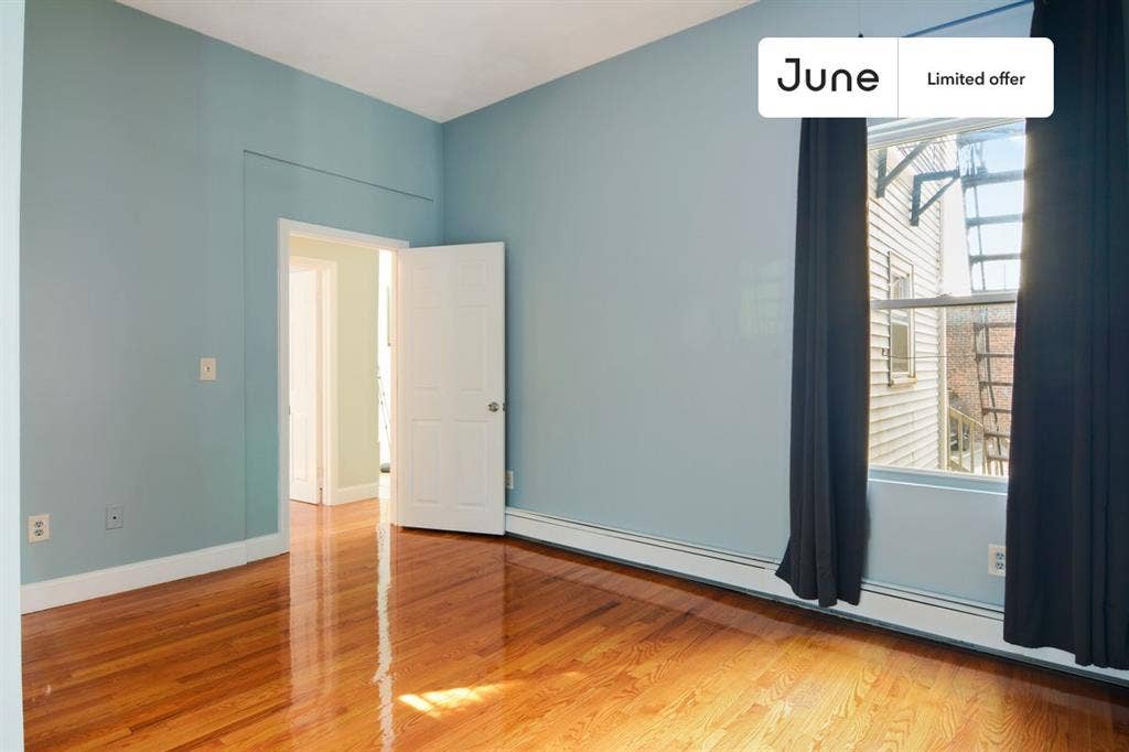 4 BR in Boston