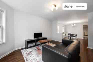 3 BR in Chicago