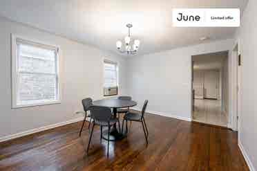 3 BR in Chicago