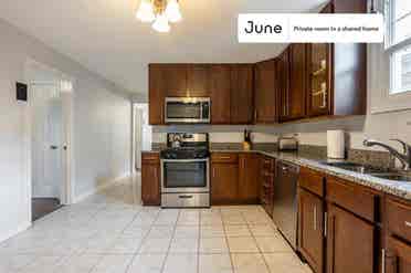 3 BR in Chicago