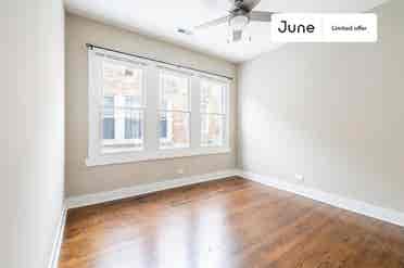 3 BR in Chicago