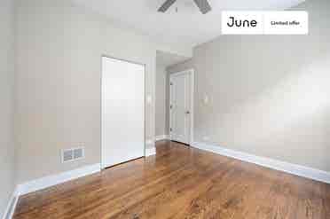 3 BR in Chicago