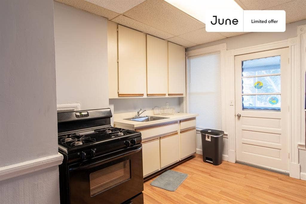 3 BR in Boston