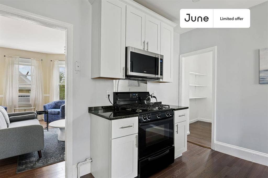 4 BR in Boston