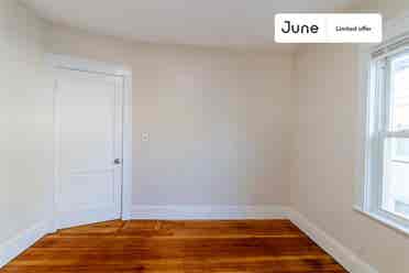 6 BR in Boston