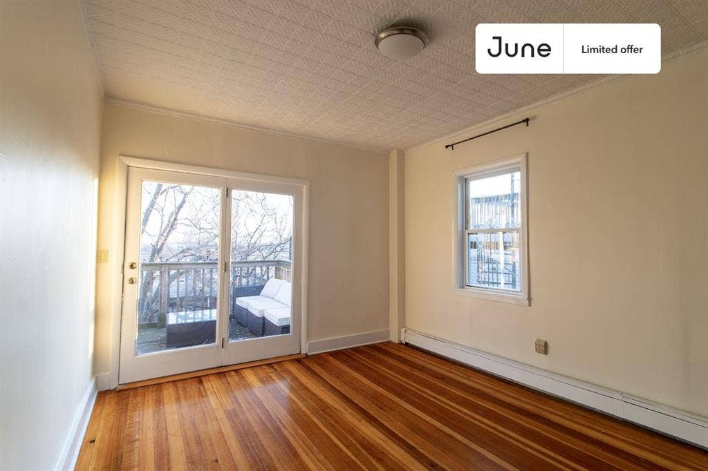 4 BR in Boston