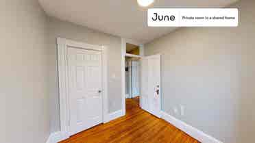 4 BR in Boston