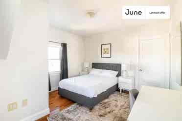 7 BR in Boston