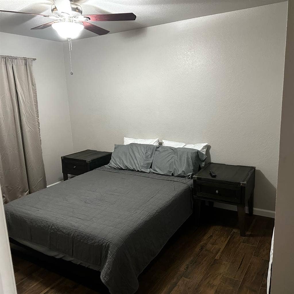 Palmdale Room Fully Furnished