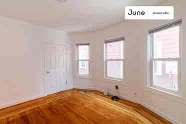 4 BR in Boston