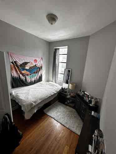 Private Room Available in Manhattan