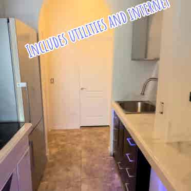 Open lease b Apt in Shared home