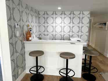 Luxuriou Furnished Ensuite Bev Hill