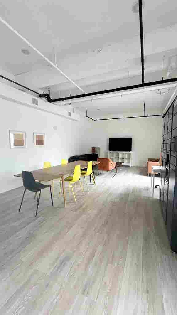 Fully Furnished Room w/ Utilities