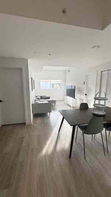 Fully Furnished Room w/ Utilities