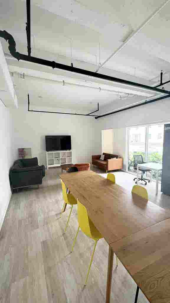 Fully Furnished Room w/ Utilities