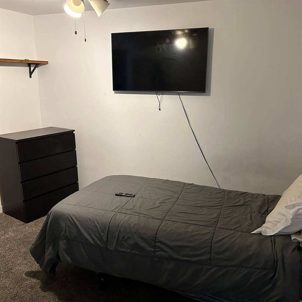 Two rooms available for rent!