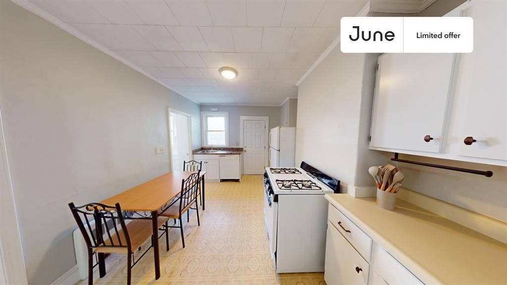 3 BR in Boston