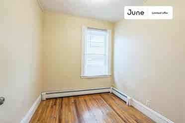 4 BR in Boston