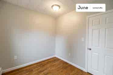 4 BR in Boston