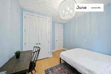 2 BR in New York City