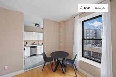 2 BR in New York City