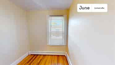 4 BR in Boston