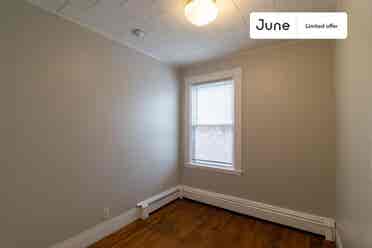 4 BR in Boston