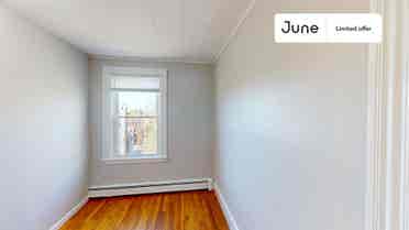 4 BR in Boston