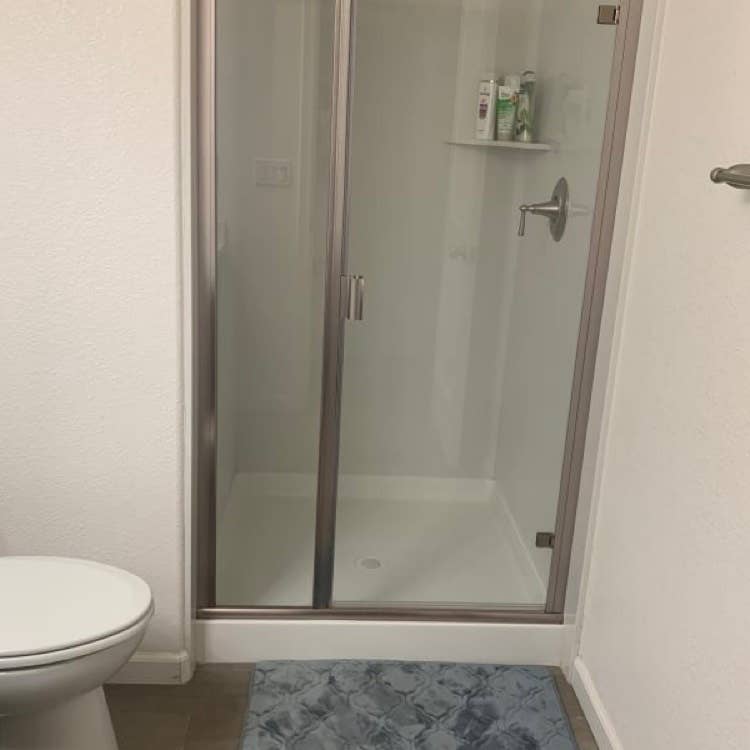 Room for Rent in Fair Oaks