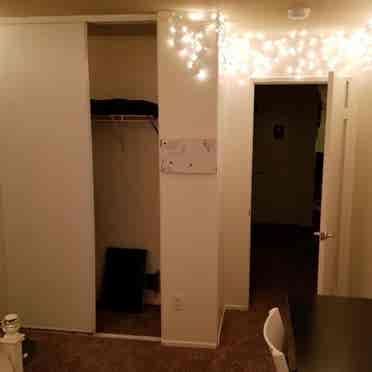 Room for rent in Victorville!!!