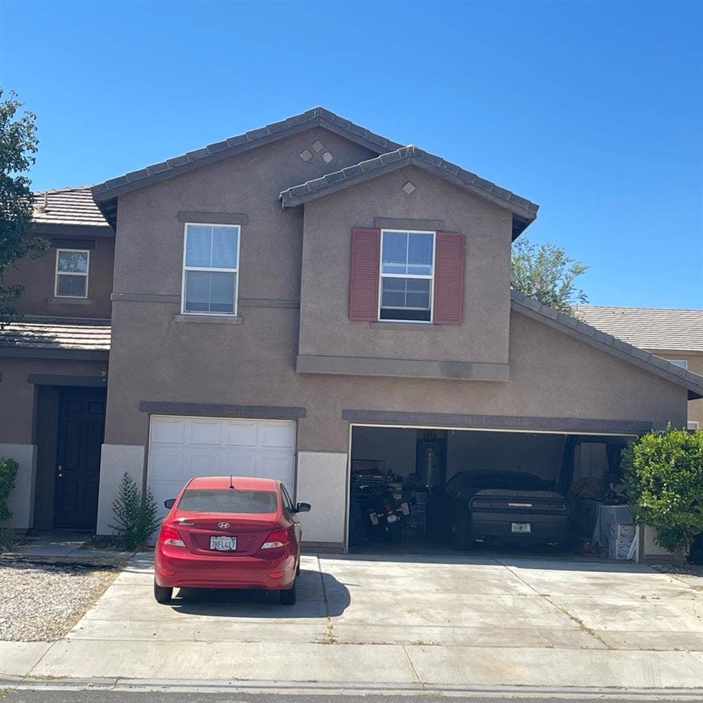 Room for rent in Victorville!!!