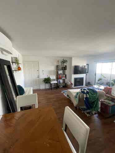 Mar Vista Apartment Available DEC1!