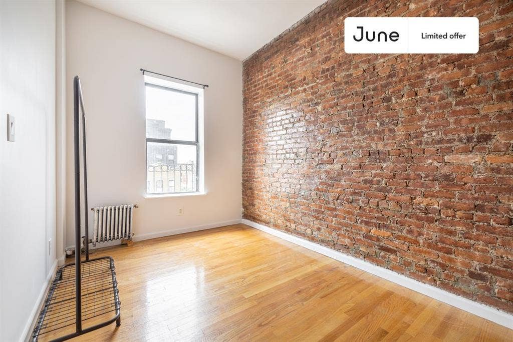 2 BR in New York City