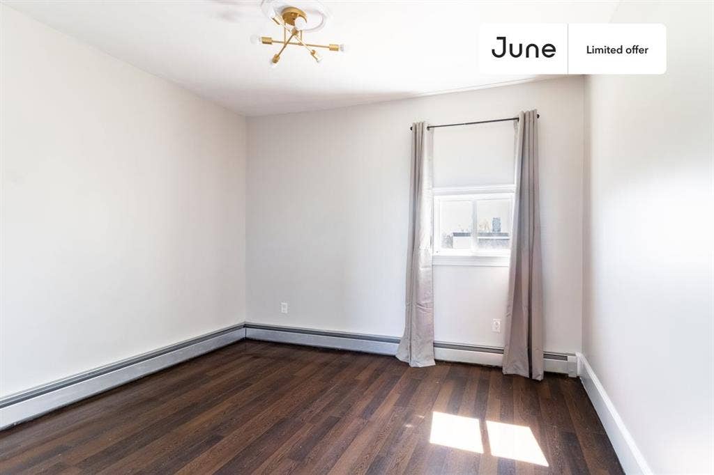 4 BR in Boston