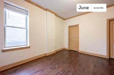 3 BR in Chicago