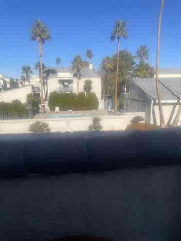 Room w/ private bath avail June 2
