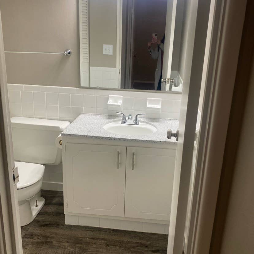 Roommate needed in Kansas City