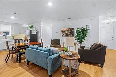 1 BR in DFW