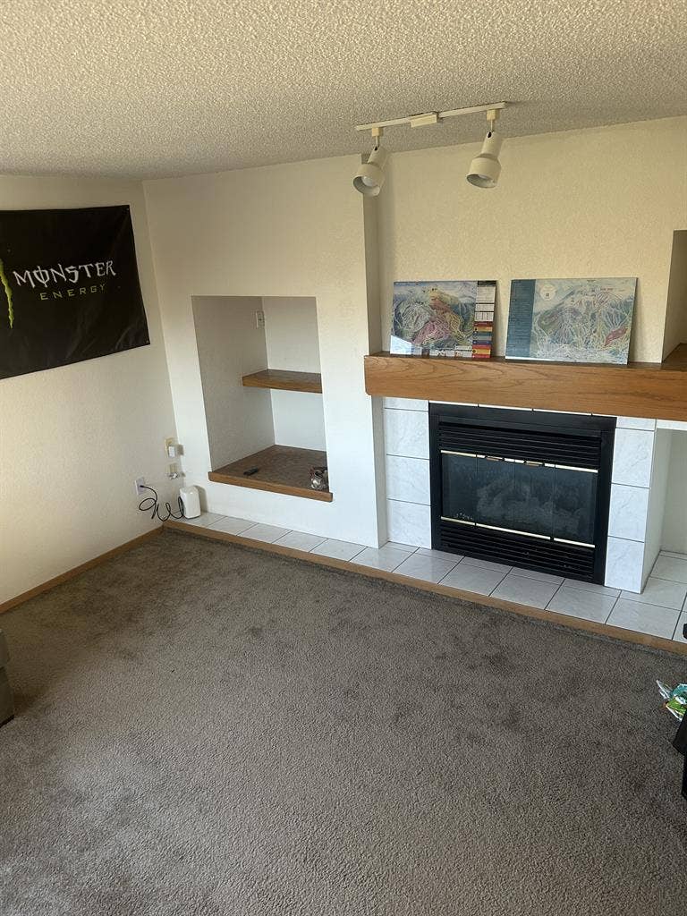 SUBLEASE Master Bedroom