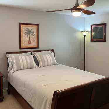 Large Furnished Room 