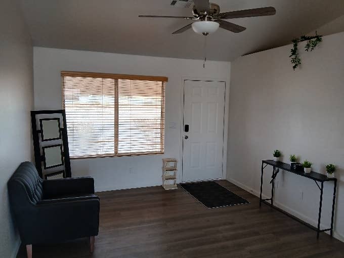 Room for rent Jan 1st