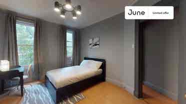 4 BR in New York City